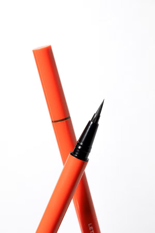 Let’s Fixing Pen Eyeliner by Merzy